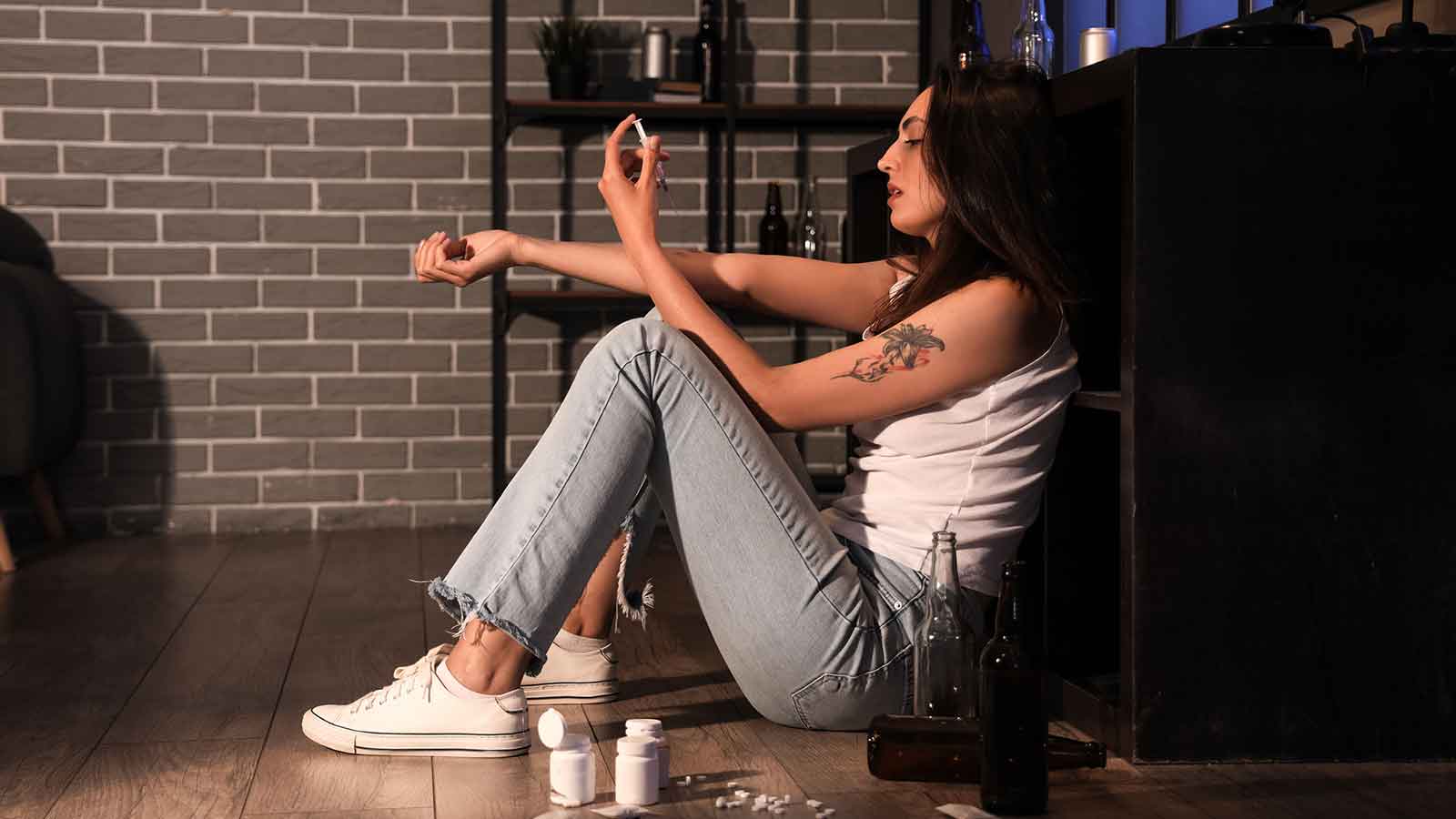 signs of an opiate addict